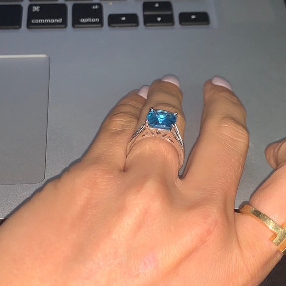 Blue topaz diamond ring - Picture 4 of 7